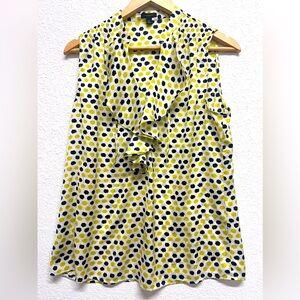 *Ann Taylor Women’s Sleeveless Ruffle Neck Blouse White M Medium